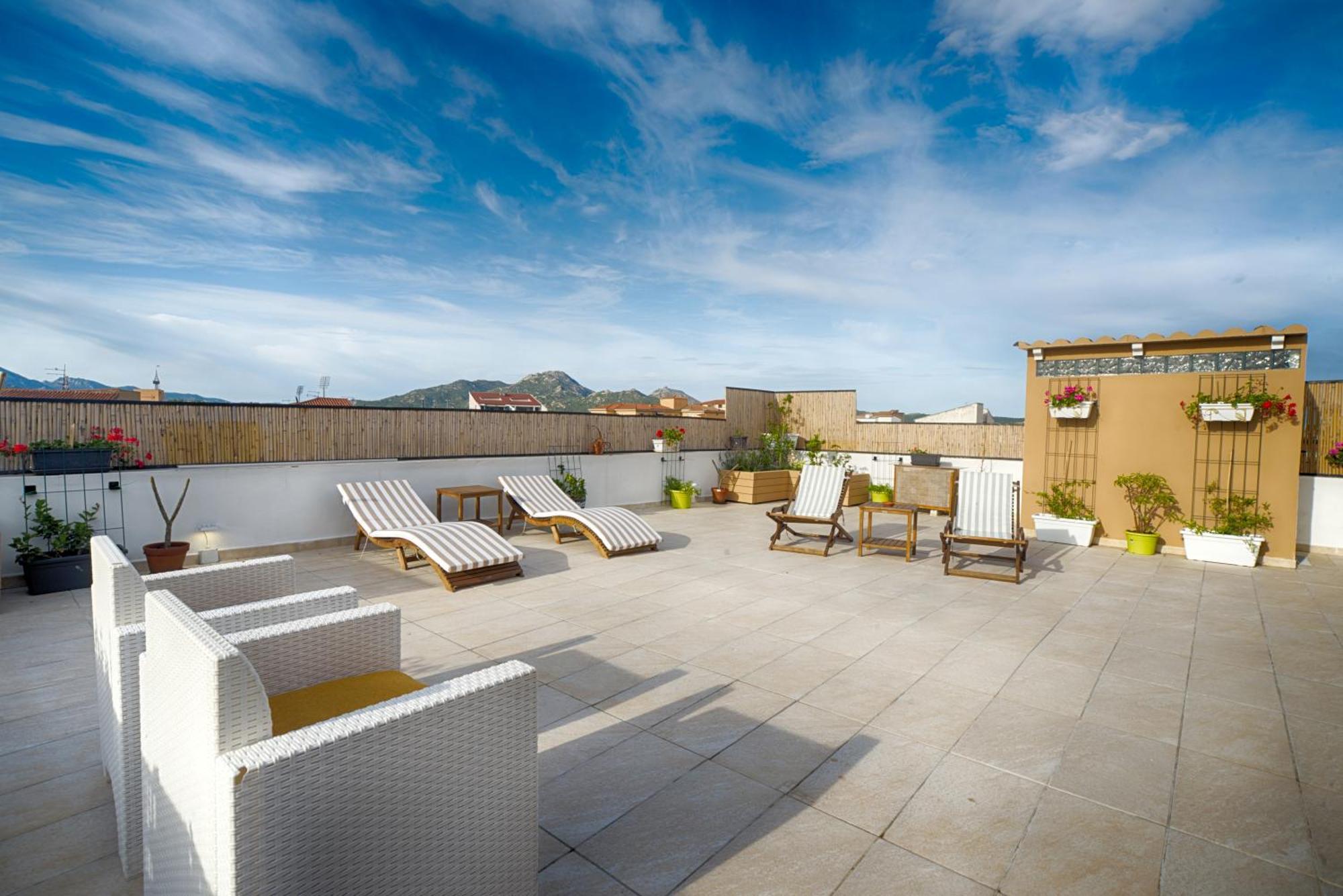 Terrace Center * Olbia